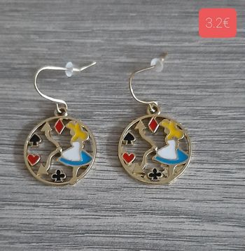 a vendre boucles d'oreilles.neuves emballees