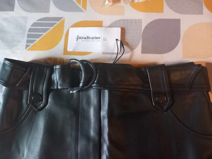 Mini jupe Stradivarius - photo numéro 4