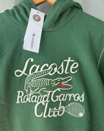 Sweat Lacoste neuf 