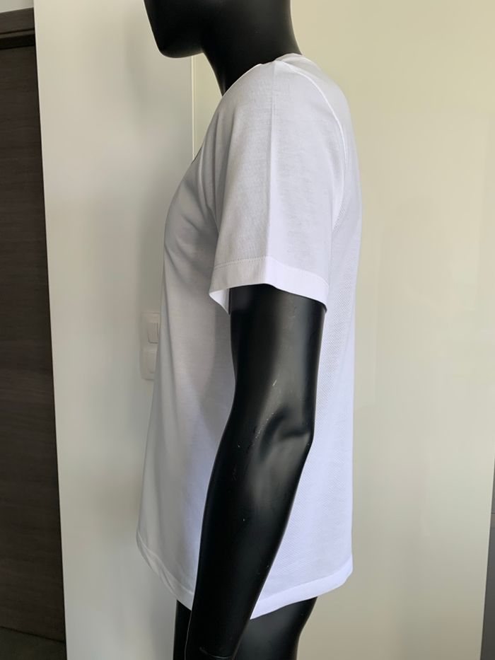 Tee- shirt Nike - taille S - photo numéro 4