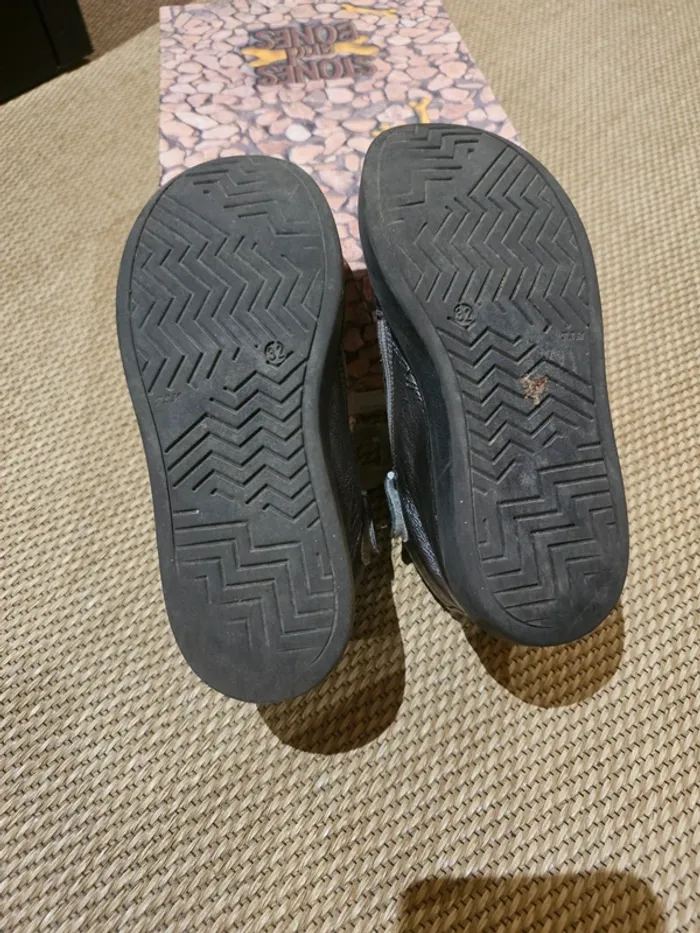 Chaussures Stones & Bones pointure 32 - photo numéro 4