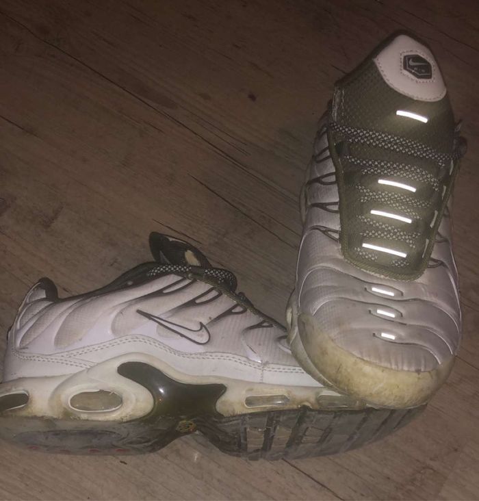 Tn vert kaki
