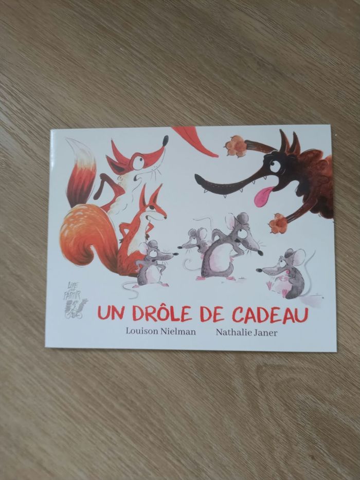Livre un drôle de cadeau