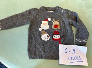Pull de Noël C&A - 9/12 mois