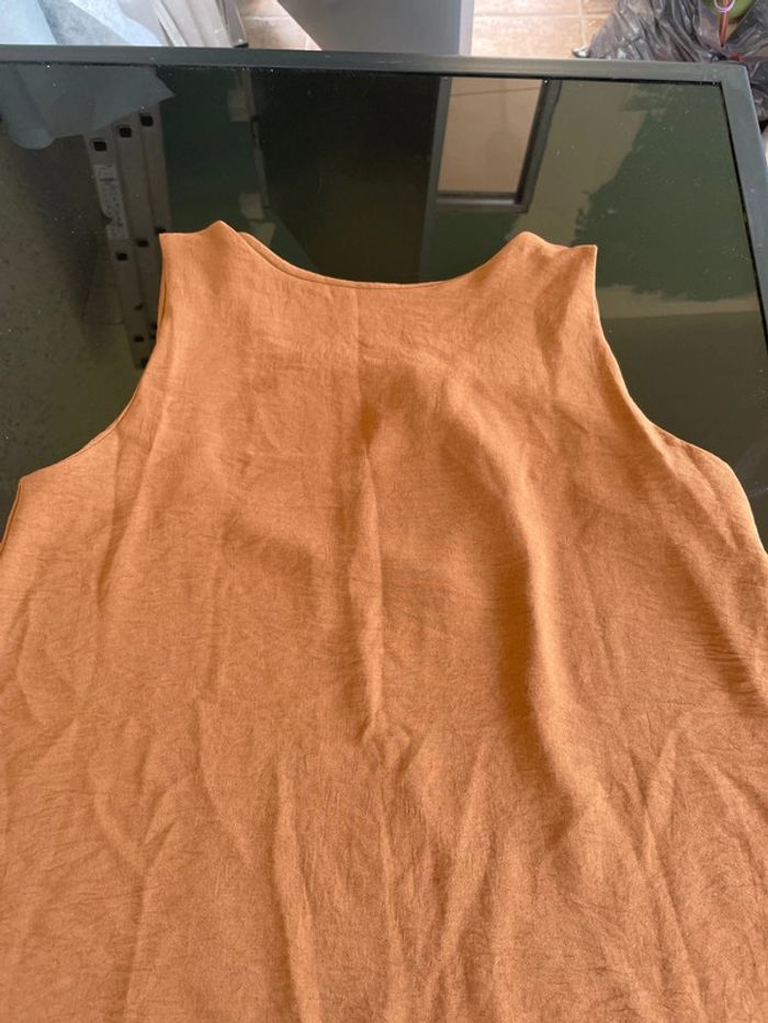 Jolie robe sans manches en taille 42 - photo numéro 10