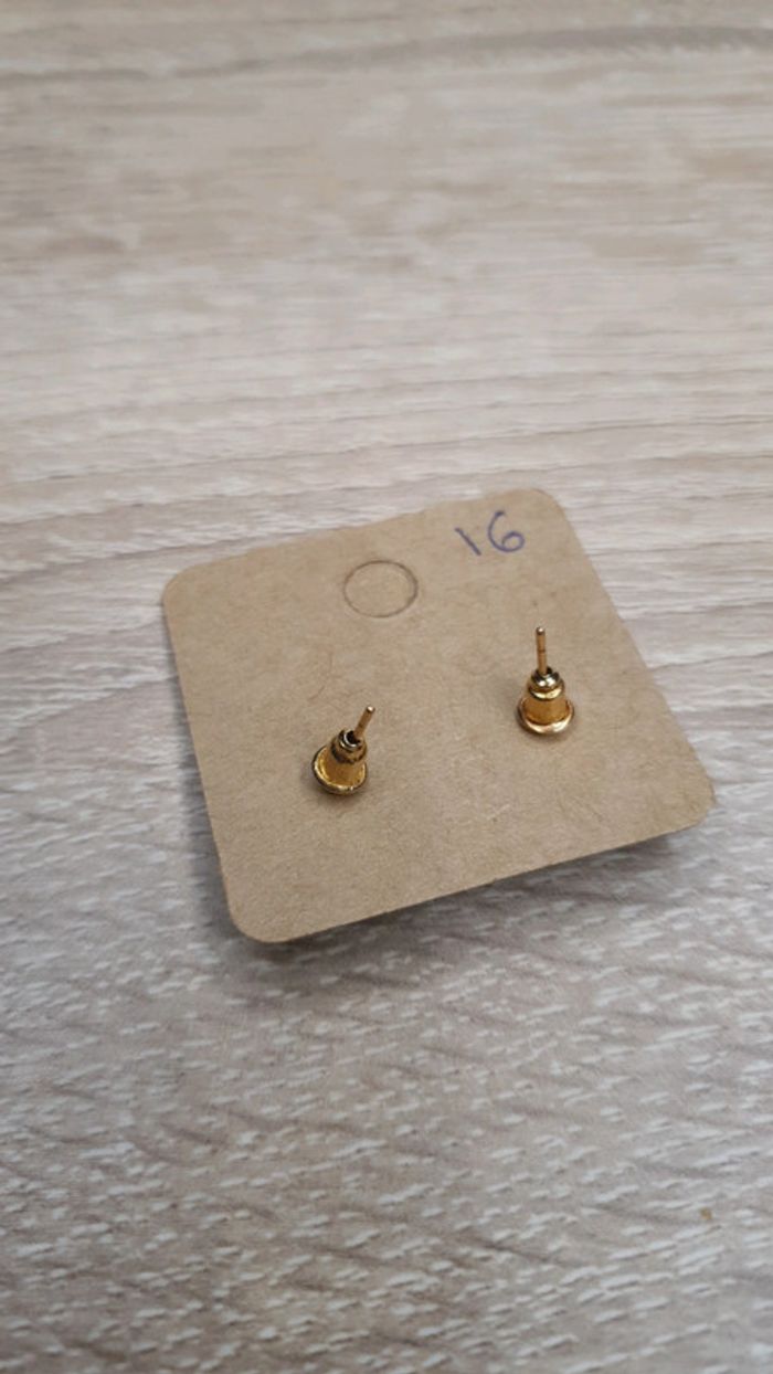 Boucle d'oreilles n16 - photo numéro 3