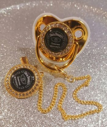 Tétine Jack Daniels doré