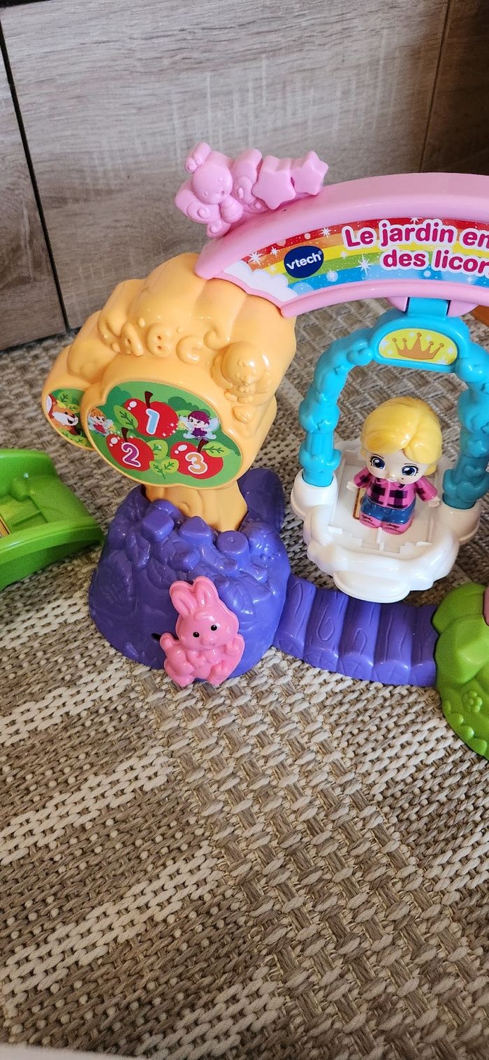 La Boutique des Minnie + La Balançoire des Licornes  + Le Camping Car Magique - photo numéro 4