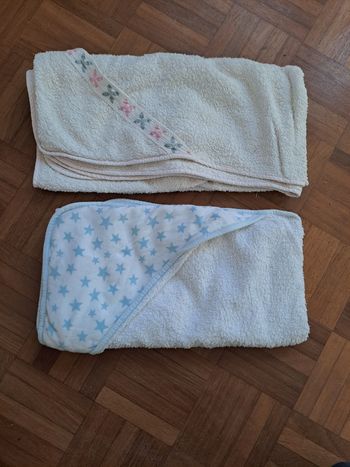 Lot 2 serviettes nouveau-né