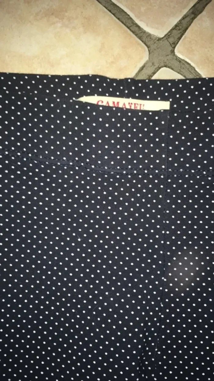 Très joli legging camaïeu marine à petits pois blancs en 40 - photo numéro 4