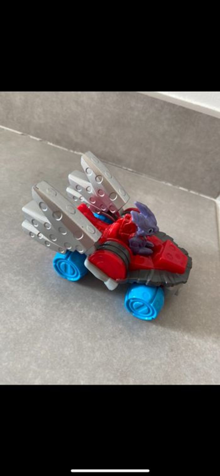 Jouet voiture avec figurine - photo numéro 6