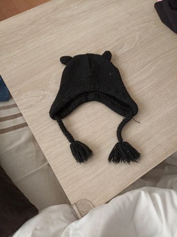 Bonnet en laine noir oreille de chat