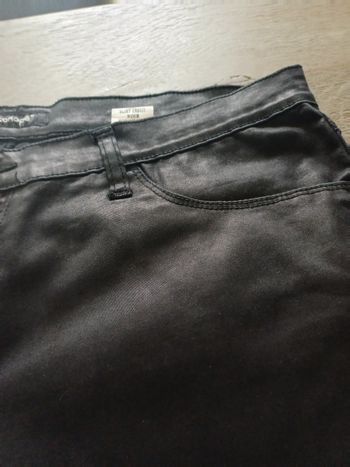 Pantalon slimy enduit