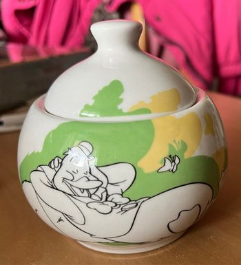 Pot disney avec couvercle