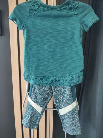 4 5 ans ensemble été sport teeshirt et legging court Decathlon