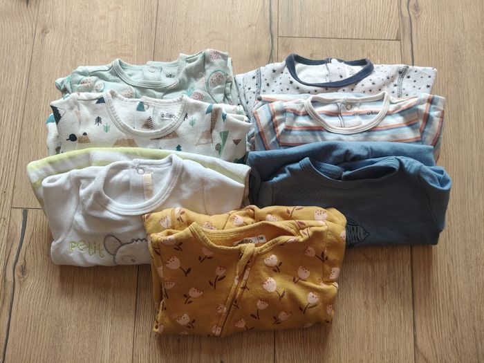 Lot pyjamas 9 mois