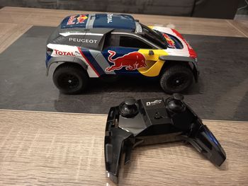 Voiture télécommandée