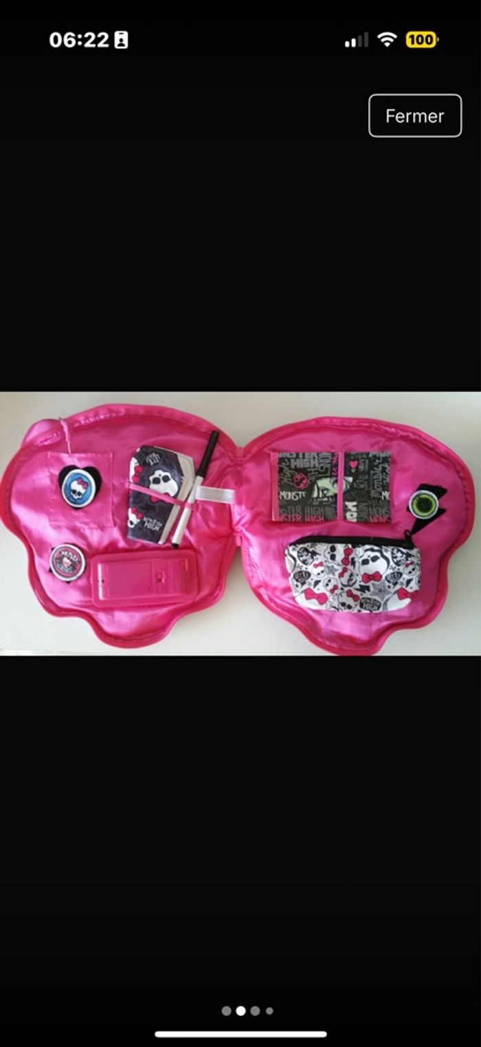 Coussin secret Monster High 1ère génération avec accessoires - photo numéro 2