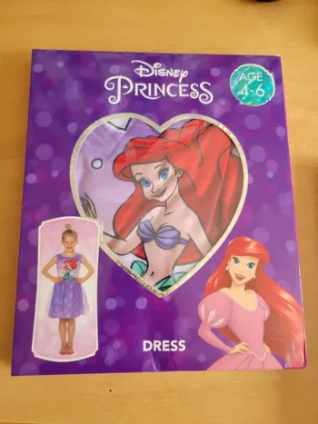 robe princesse..4/6 ans