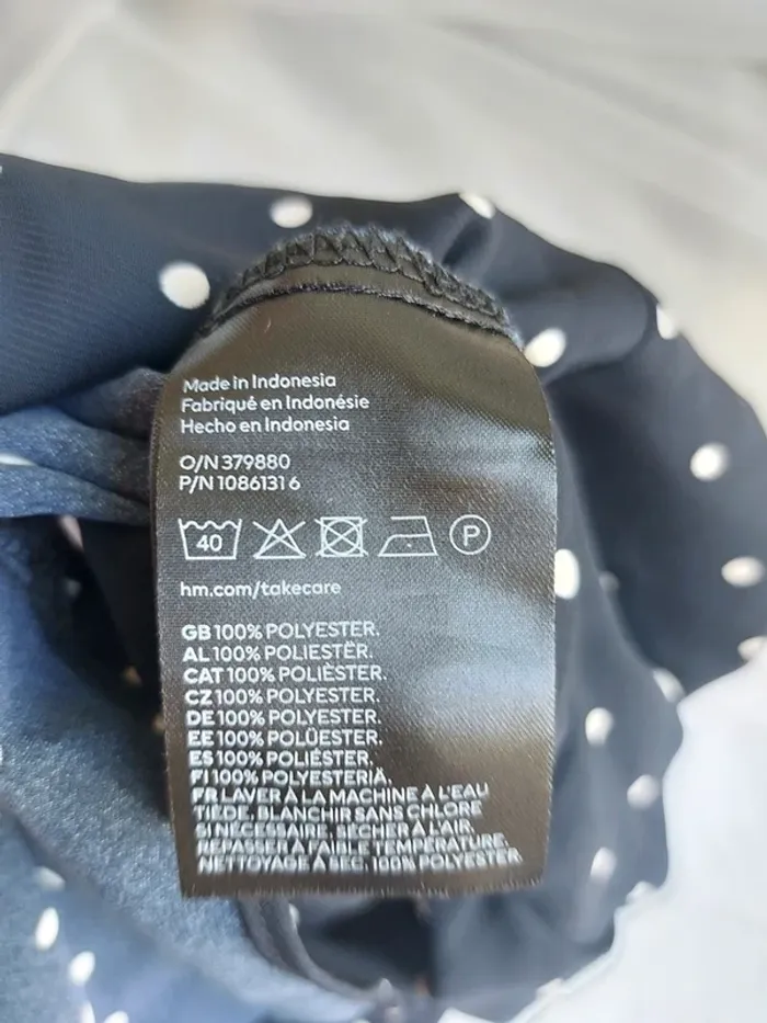 Chemise H&M – M – Noir – État : Excellent - photo numéro 4