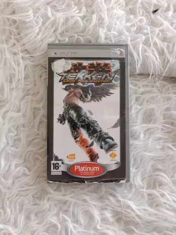 Jeu Tekken dark résurrection sur psp