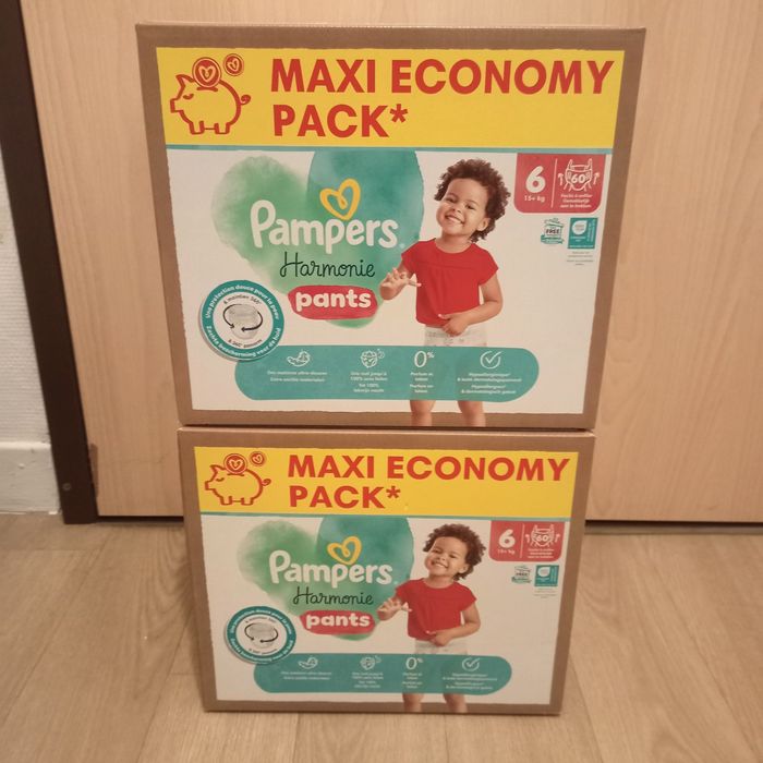 Lot Pampers harmonie Pants taille 6(120 couches)