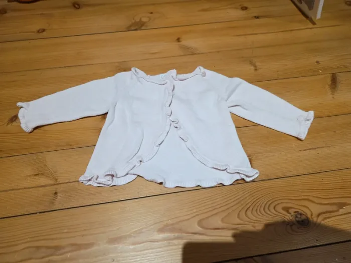 Lot de 8 vêtements diverse en 3 mois. - photo numéro 8