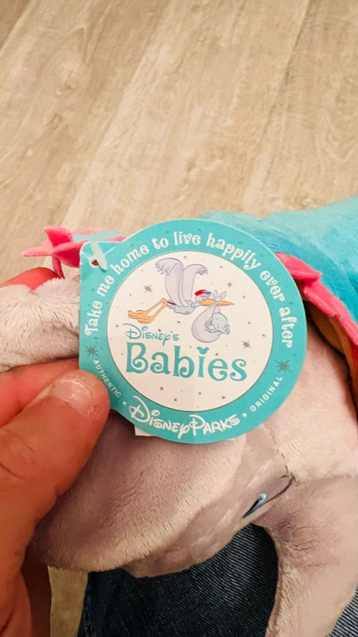 Doudou peluche layette Disney Dumbo neuf - photo numéro 4
