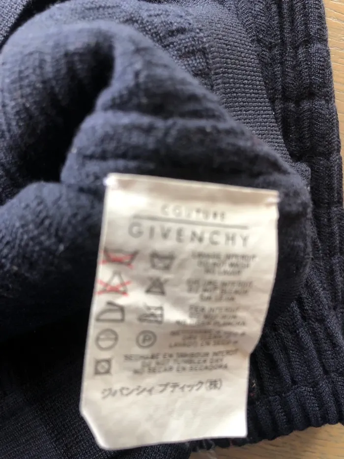 Pull Givenchy T38 - photo numéro 3