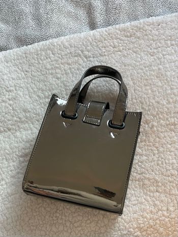 Petit sac effet métallique 