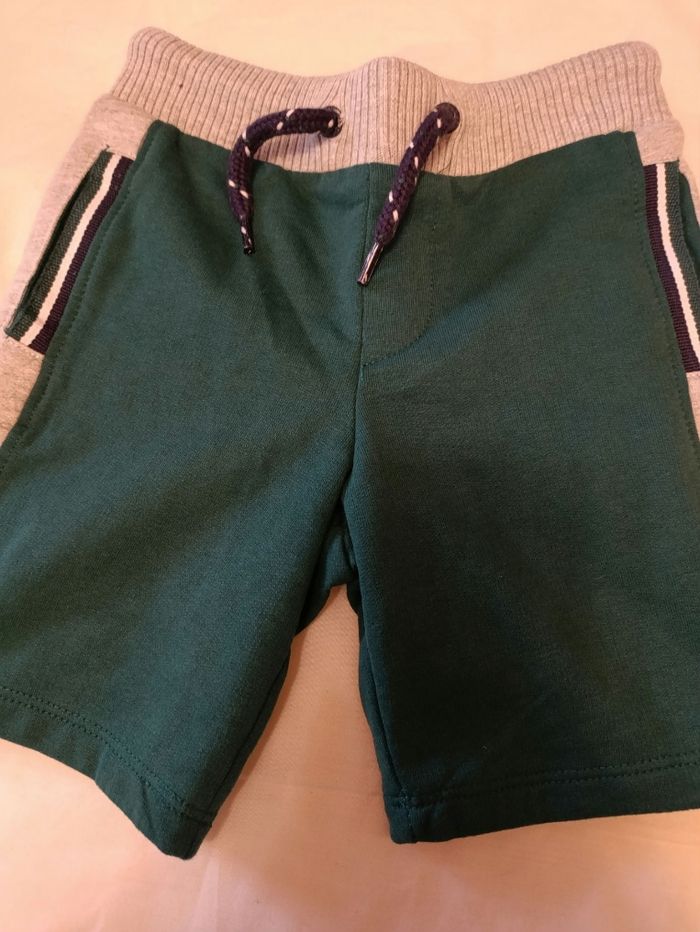 Short 2 ans - photo numéro 3