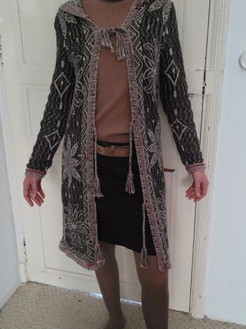 Veste gilet long à capuche en maille, marron et beige