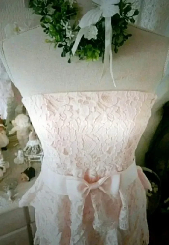 Magnifique robe bustier dentelle peche/abricot Women Only T 4 (40/42)Neuve - photo numéro 2