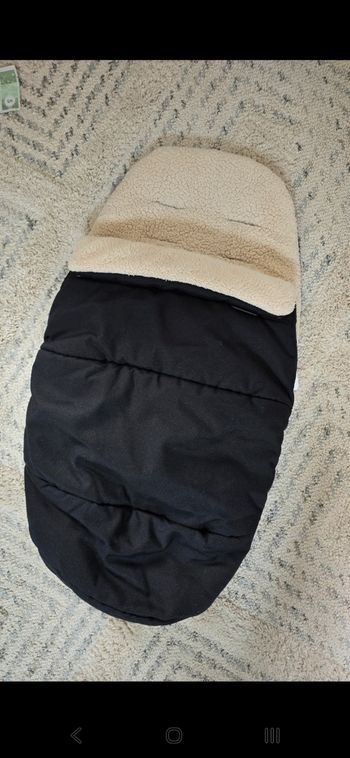 Chancelière universelle noire
