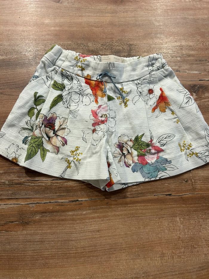 Short fleuri Zara