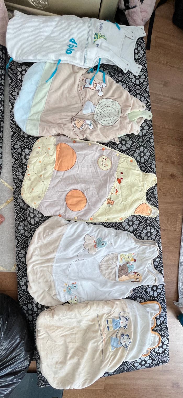 Lot de vêtements bebe