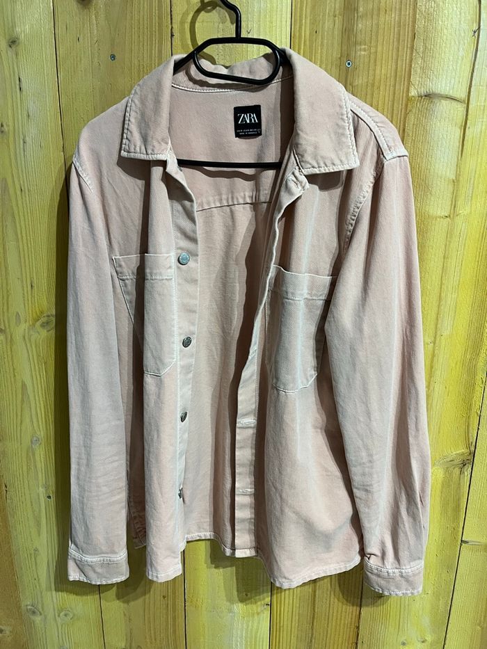 Sur chemise - photo numéro 2