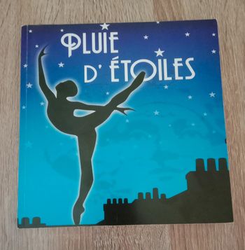 Pluie d'étoiles Musée de l'Opéra de Vichy 📚