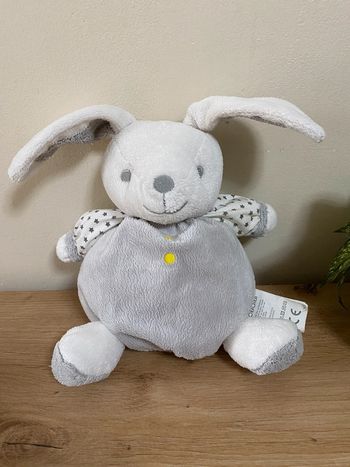 Doudou lapin boule gris blanc étoile grelot obaibi
