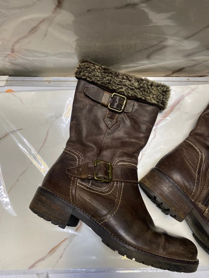 Bottes mi hautes d’hiver . cuir . Pointure 37 . - photo numéro 4