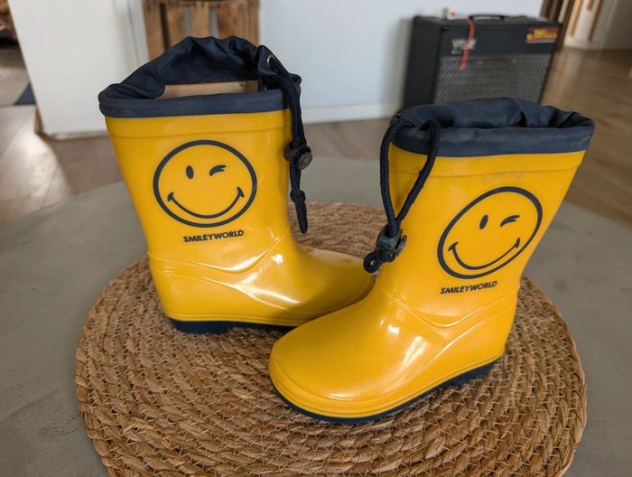 Bottes jaunes Smiley en excellent état taille 26 Achat occasion