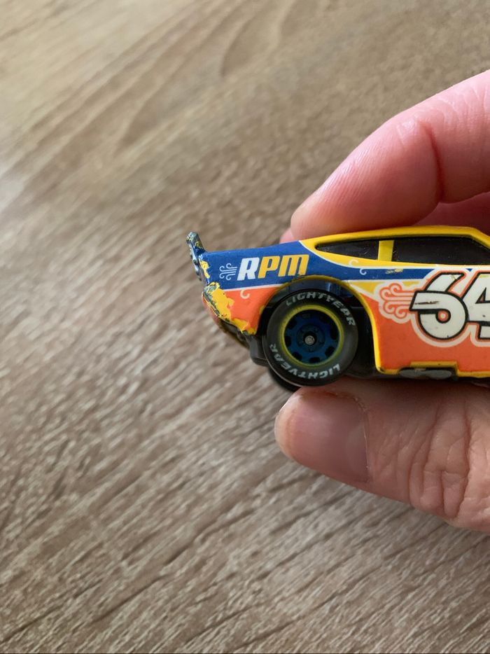 Voiture Bruce Miller dinoco cars - photo numéro 6