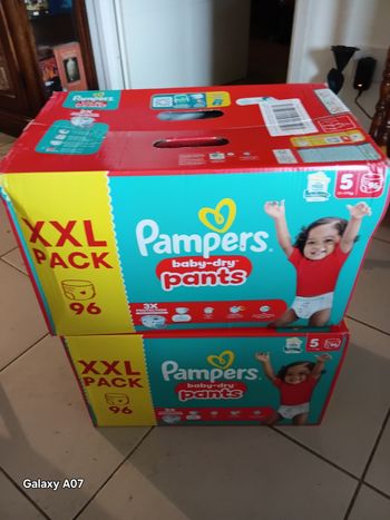 Couches pampers pants