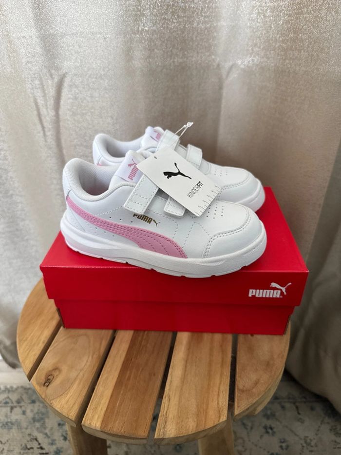 Baskets Puma blanches et roses – Taille 26 neuves - photo numéro 3