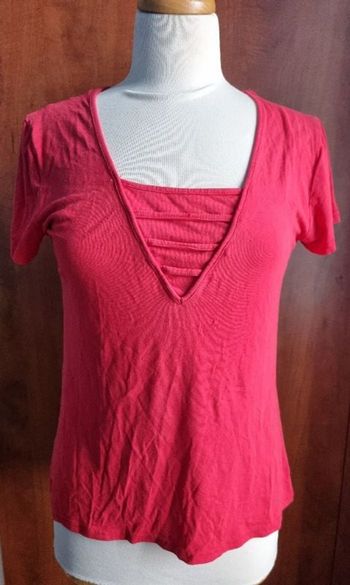 T-shirt rouge taille 2