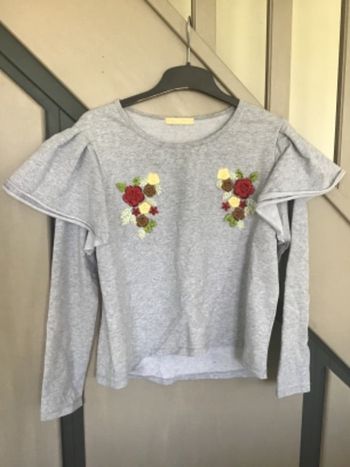 Pull à manche volante