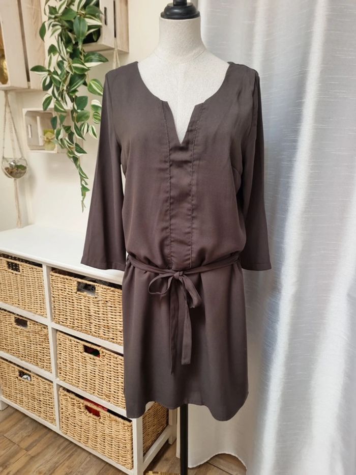 Robe kaki Camaïeu taille 38