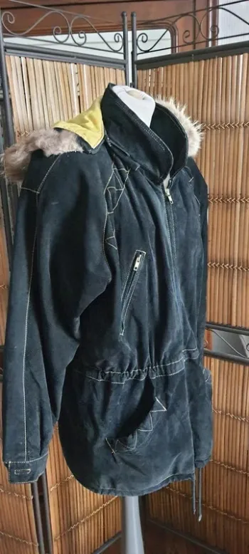 Blouson femme cuir noir "RT International" taille L