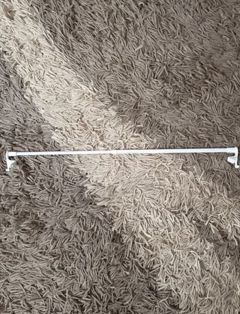 Tringle à rideaux extensible sans support