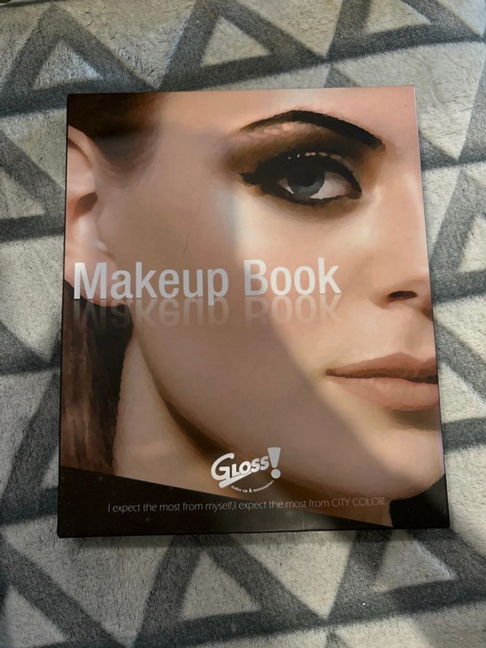 Gloss makeup book - photo numéro 3